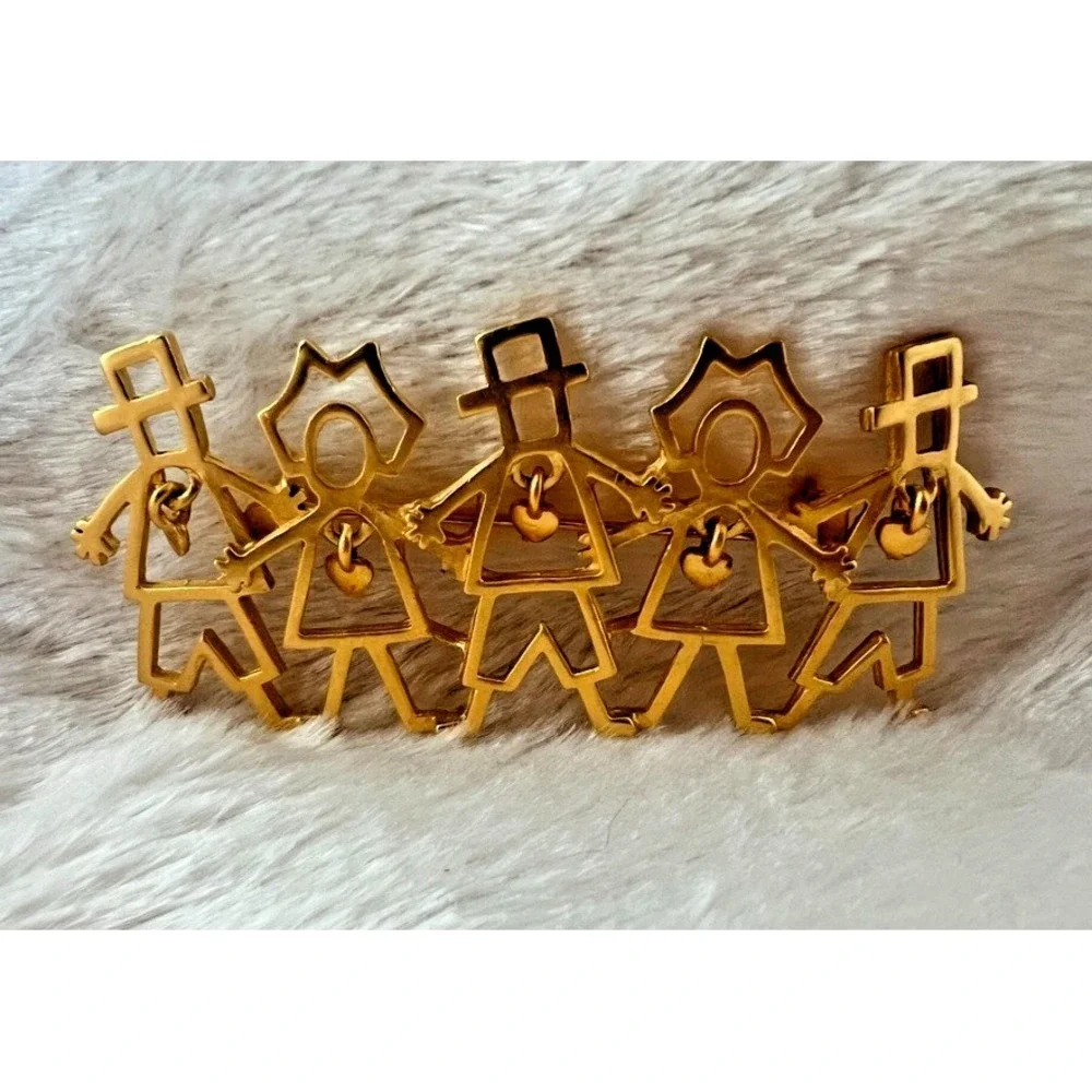 Pilgrim Brooch Gold Figural Thanksgiving‎ Pin Dangle Heart Charms 3